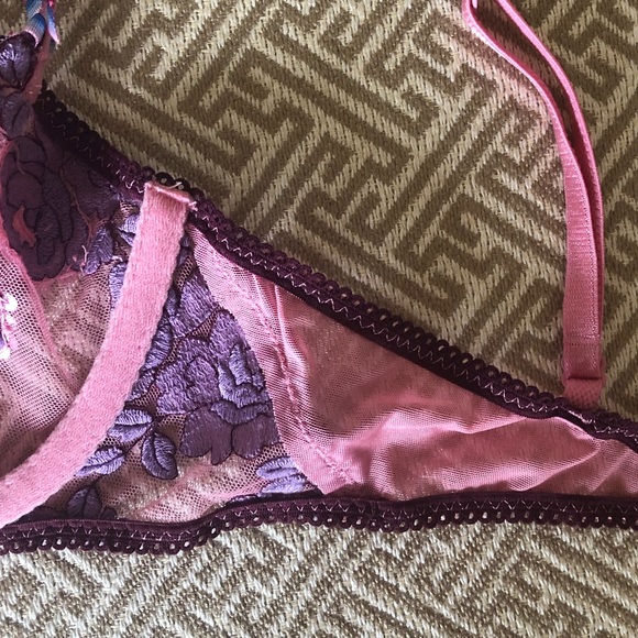 Victoria’s Secret underwire bra - Picture 7 of 10